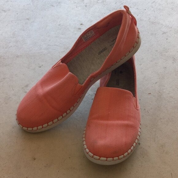 Cloudsteppers Clarks Slip On Soft Cushion Shoes - Picture 6 of 6